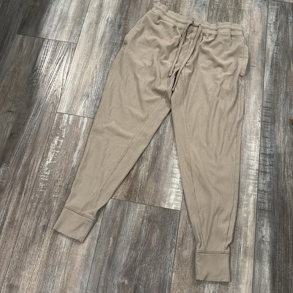 Tommy John Zen Ribbed Jogger Size Small - Picture 3 of 10